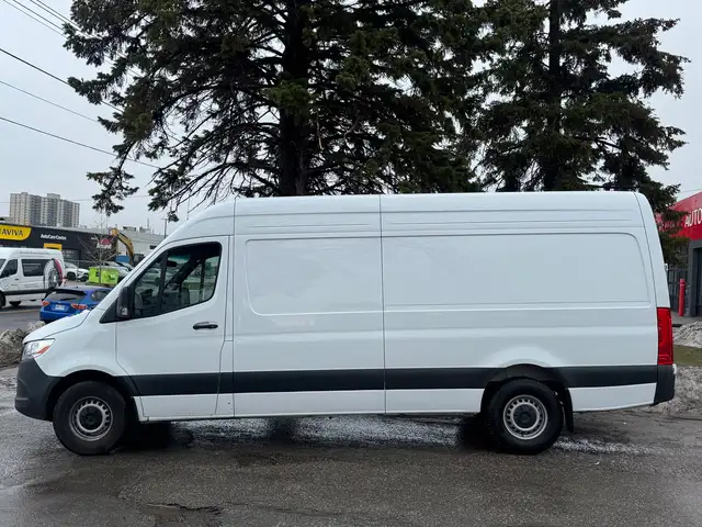 2025 Mercedes-Benz Sprinter 2500 Extended - Photo 4