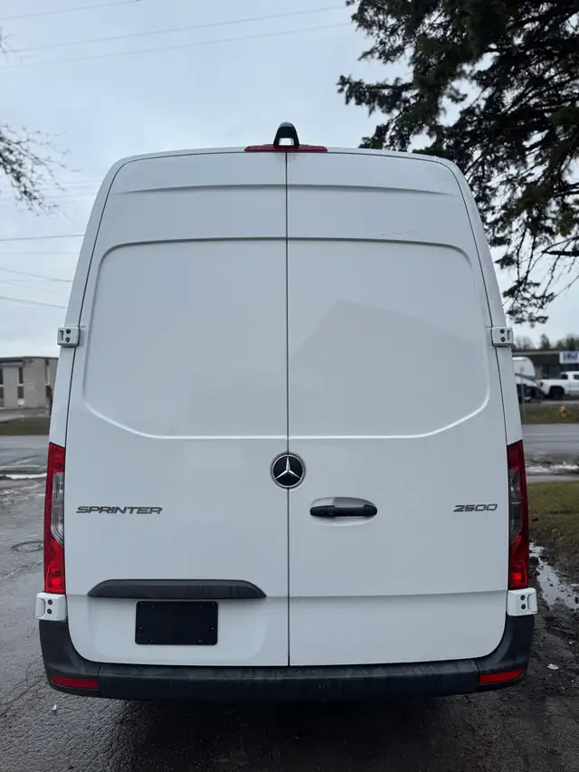 2025 Mercedes-Benz Sprinter 2500 Extended - Photo 6