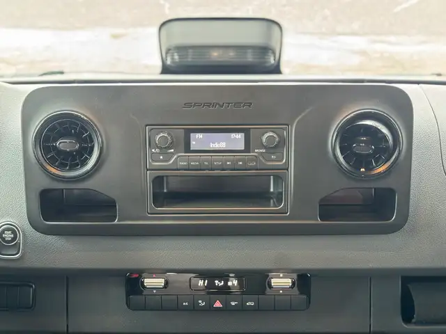 2025 Mercedes-Benz Sprinter 2500 Extended - Photo 19