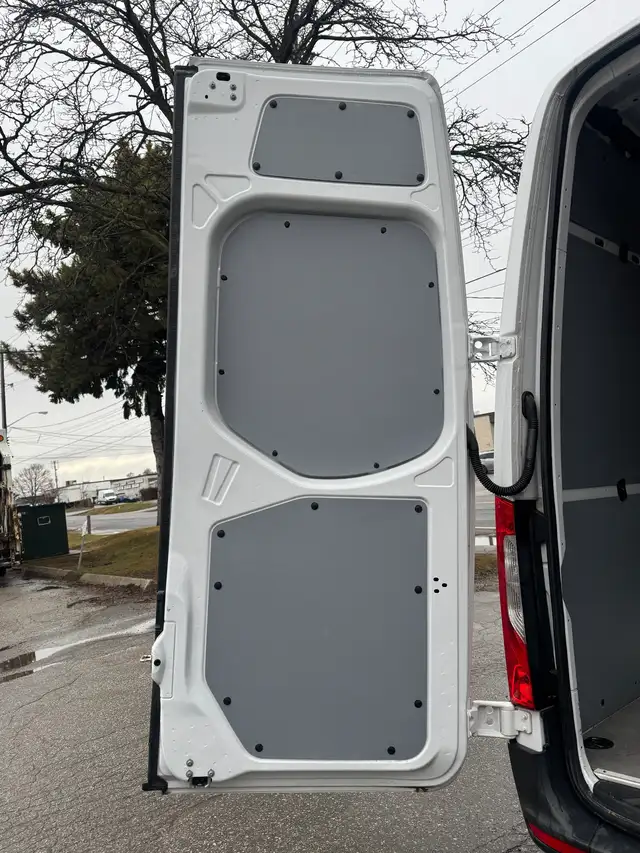 2025 Mercedes-Benz Sprinter 2500 Extended - Photo 21