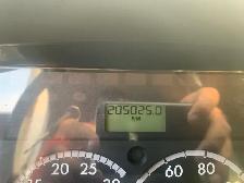 2015 freight liner fm2 106 tandem 26"box - Photo 3