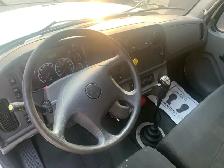 2015 freight liner fm2 106 tandem 26"box - Photo 5