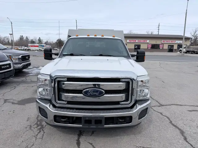 2014 Ford F-350 - Photo 3