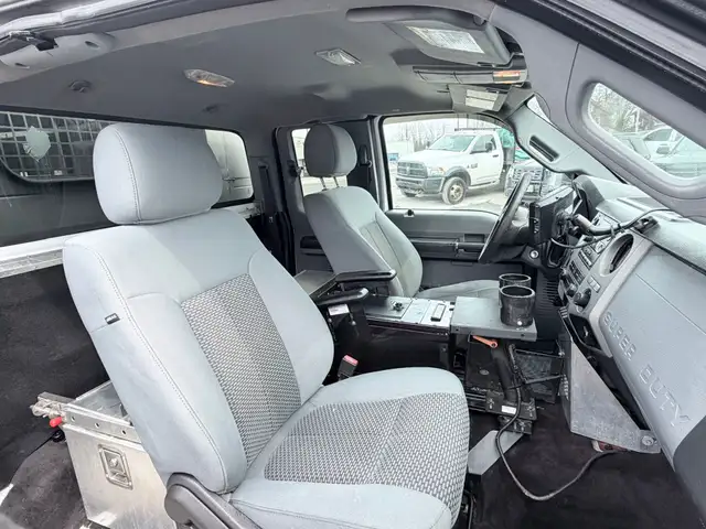 2014 Ford F-350 - Photo 19