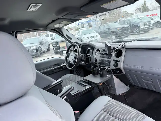 2014 Ford F-350 - Photo 21