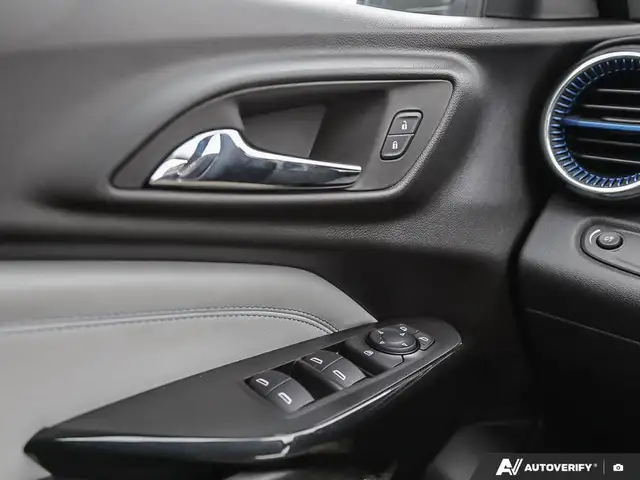2026 Chevrolet Trax LT - Photo 17