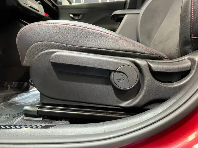 2025 Hyundai Kona - Photo 14