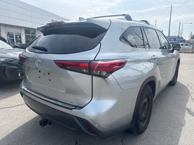 2021 Toyota Highlander Limited JUST LANDED! - Photo 14