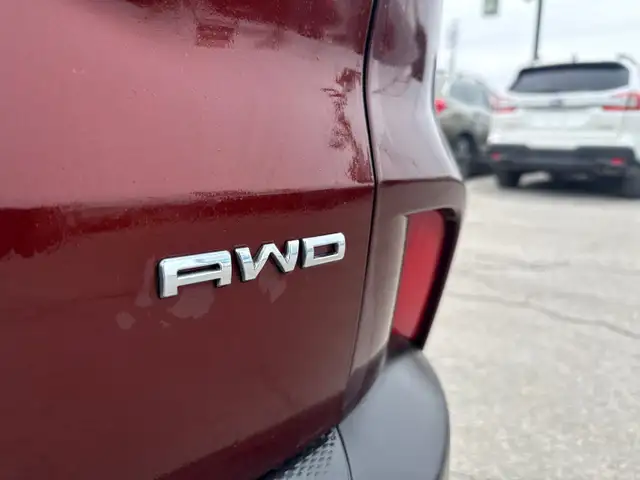 2021 Ford Escape SEL SEL AWD, Leather, Pano Roof! - Photo 10