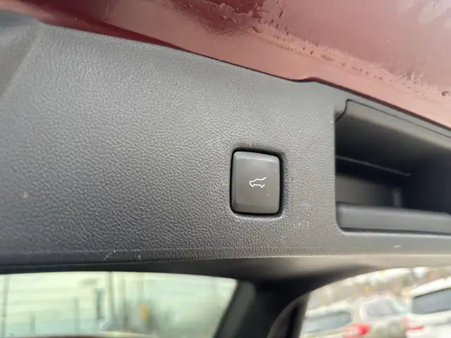 2021 Ford Escape SEL SEL AWD, Leather, Pano Roof! - Photo 12