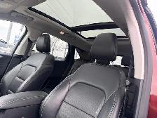 2021 Ford Escape SEL SEL AWD, Leather, Pano Roof! - Photo 16