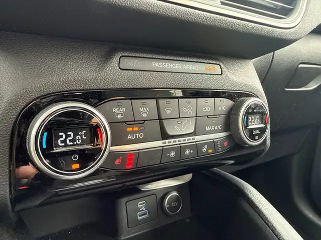2021 Ford Escape SEL SEL AWD, Leather, Pano Roof! - Photo 20