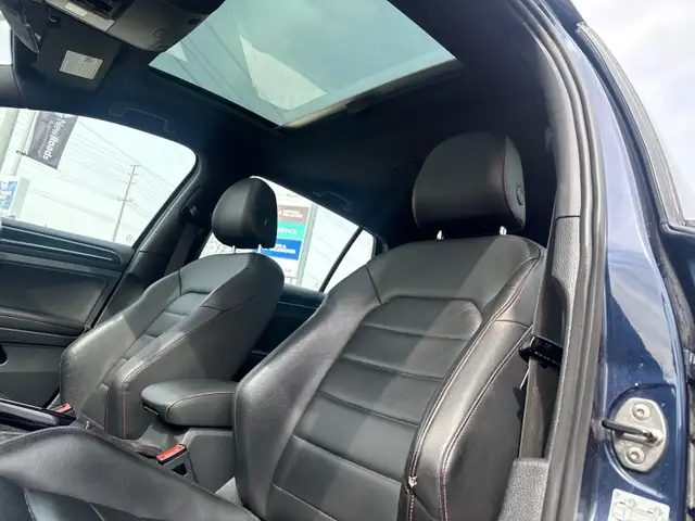 2016 Volkswagen Golf GTI 5-Door Autobahn JUST LANDED - Photo 8