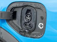 2022 Ford Mustang Mach-E Select AWD / LEATHER SEATS/ NAVIGATION - Photo 8