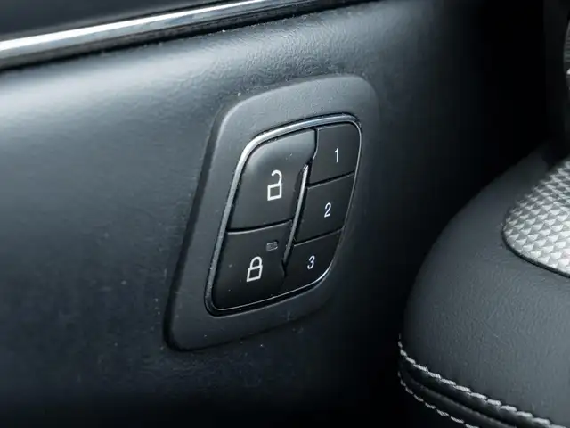 2022 Ford Mustang Mach-E Select AWD / LEATHER SEATS/ NAVIGATION - Photo 17