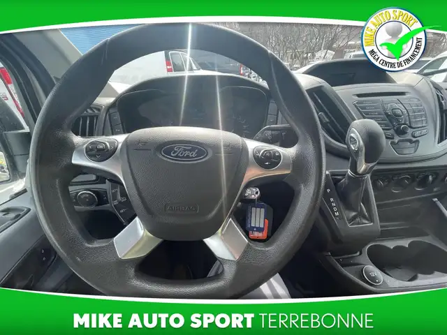 Ford Transit fourgon utilitaire T-250 toit moyen 148 po PNBV de - Photo 10