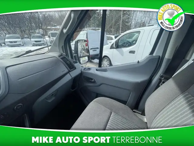 Ford Transit fourgon utilitaire T-250 toit moyen 148 po PNBV de - Photo 13