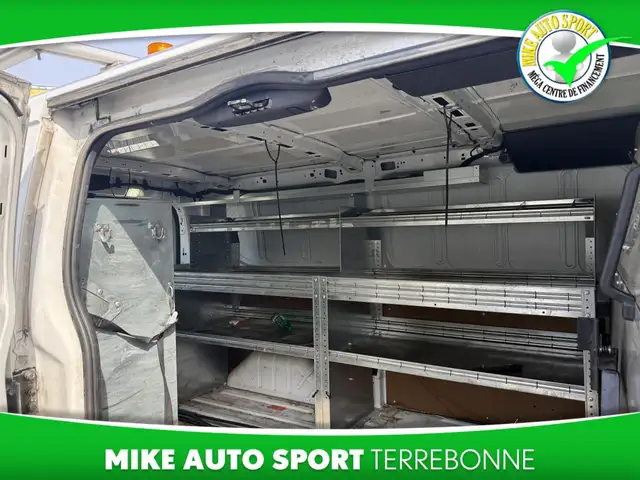 Ford Transit T-150 PA toit moyen 148 po 9 500 lb 2016 ! Tres bas - Photo 7