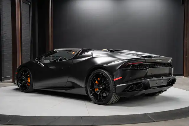 2016 Lamborghini Huracan LP 610-4 Spyder | Matte Black Wrap - Photo 7