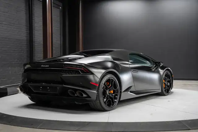 2016 Lamborghini Huracan LP 610-4 Spyder | Matte Black Wrap - Photo 20