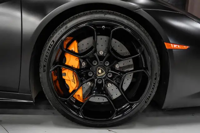 2016 Lamborghini Huracan LP 610-4 Spyder | Matte Black Wrap - Photo 51