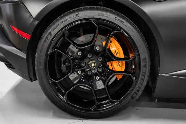 2016 Lamborghini Huracan LP 610-4 Spyder | Matte Black Wrap - Photo 53