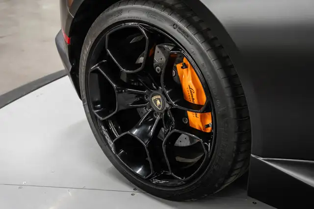 2016 Lamborghini Huracan LP 610-4 Spyder | Matte Black Wrap - Photo 54