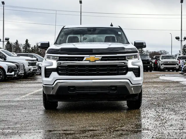 2025 Chevrolet Silverado 1500 LT 5.3L - Photo 3