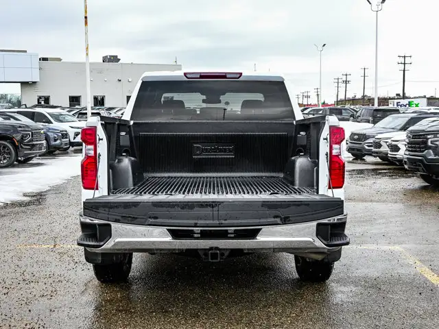 2025 Chevrolet Silverado 1500 LT 5.3L - Photo 14