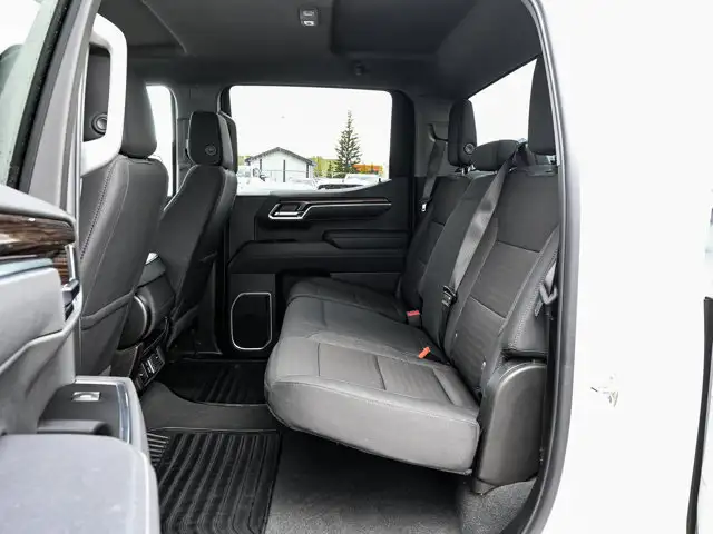 2025 Chevrolet Silverado 1500 LT 5.3L - Photo 30
