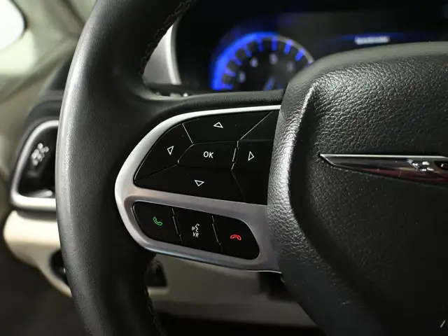 2023 Chrysler Pacifica Touring L No Accident Leather Heated Seat - Photo 14