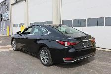 2021 Lexus ES ES250 AWD - LEATHER|SUNROOF|CAMERA|LANE ASSIST - Photo 4