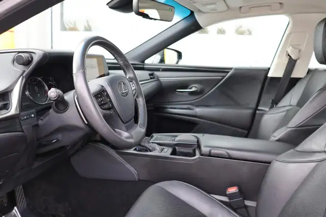 2021 Lexus ES ES250 AWD - LEATHER|SUNROOF|CAMERA|LANE ASSIST - Photo 8
