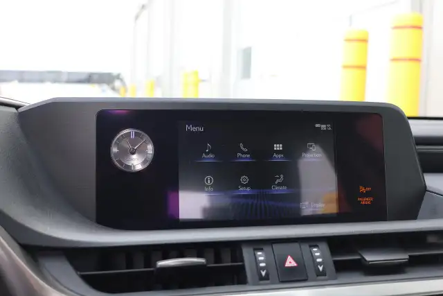 2021 Lexus ES ES250 AWD - LEATHER|SUNROOF|CAMERA|LANE ASSIST - Photo 16