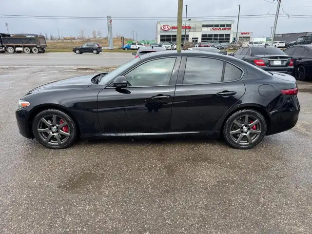 2017 Alfa Romeo Giulia TI, Q4, RED LEATHER, AWD, FULLY LOADED, C - Photo 2