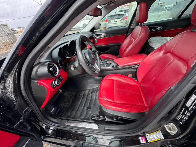 2017 Alfa Romeo Giulia TI, Q4, RED LEATHER, AWD, FULLY LOADED, C - Photo 9