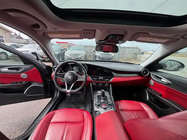 2017 Alfa Romeo Giulia TI, Q4, RED LEATHER, AWD, FULLY LOADED, C - Photo 10