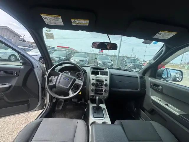 2012 Ford Escape XLT, RUNS AND DRIVES WELL, RUSTY, AS IS - Photo 11