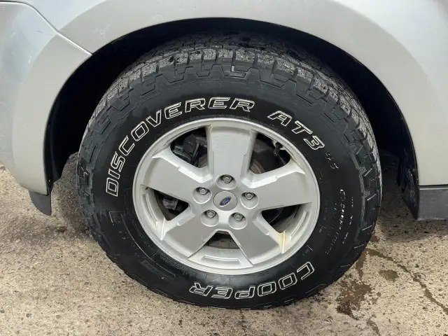 2012 Ford Escape XLT, RUNS AND DRIVES WELL, RUSTY, AS IS - Photo 15
