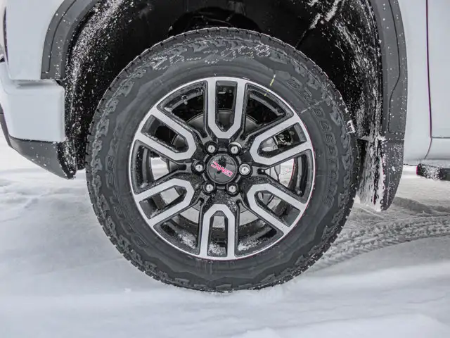 2026 GMC Sierra 1500 AT4 - Photo 9