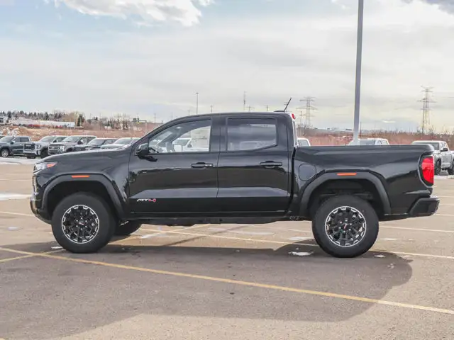 2026 GMC Canyon AT4 - Photo 5
