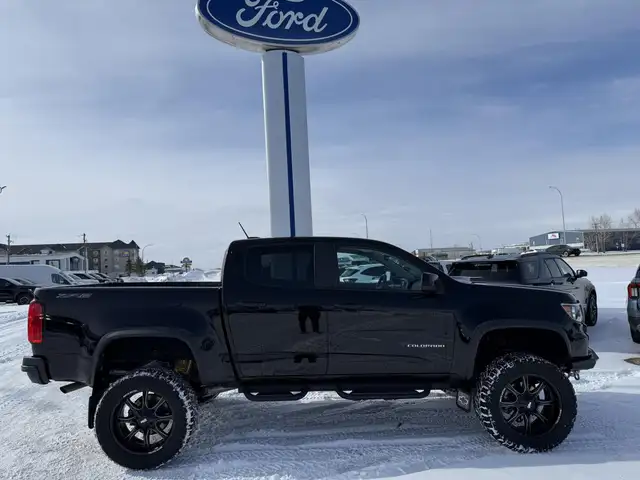 2022 Chevrolet Colorado ZR2 / 4.5' LIFT! / LOW KM! / 33' NITTOS! - Photo 3