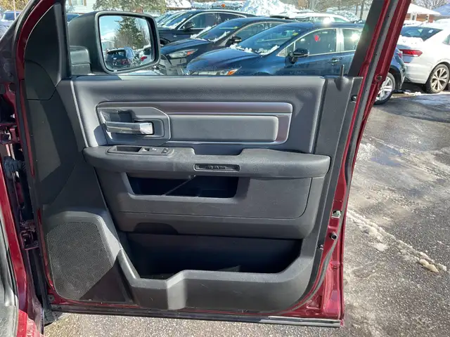 2023 RAM 1500 Classic SLT - Photo 17