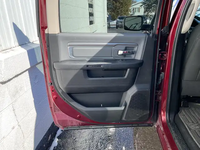 2023 RAM 1500 Classic SLT - Photo 18