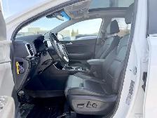 2021 Kia Sportage EX Premium S AWD | 3M | 2 Sets of Tires - Photo 13