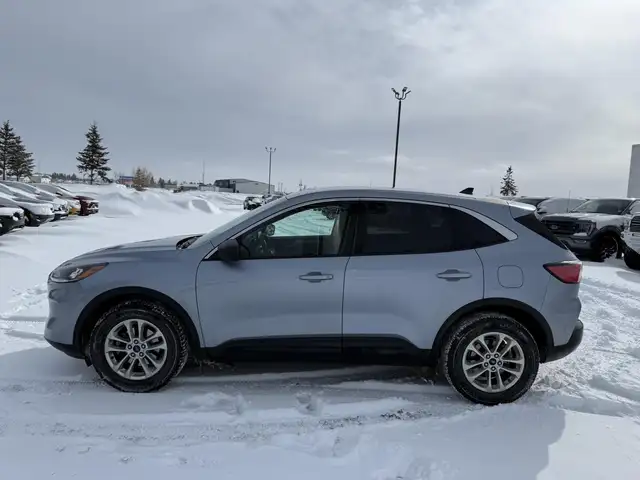 2022 Ford Escape SE / AWD! / HSTEERING! / HSEATS! / LOW KM! - Photo 6