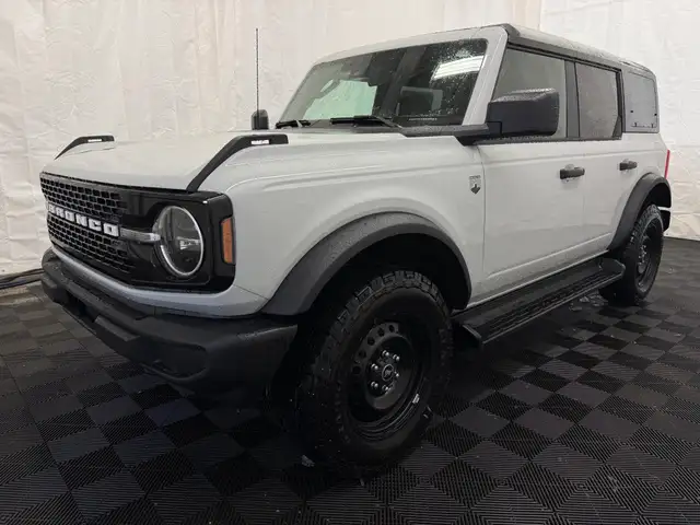 2026 Ford Bronco BIG BEND | BLACK APPEARANCE PACKAGE | TOW HOOKS - Photo 6
