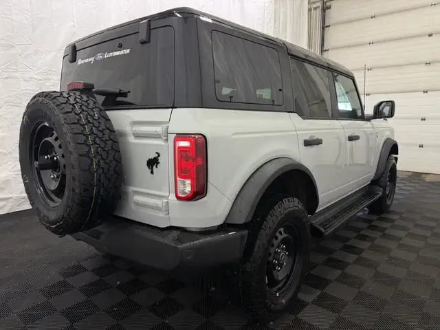2026 Ford Bronco BIG BEND | BLACK APPEARANCE PACKAGE | TOW HOOKS - Photo 16