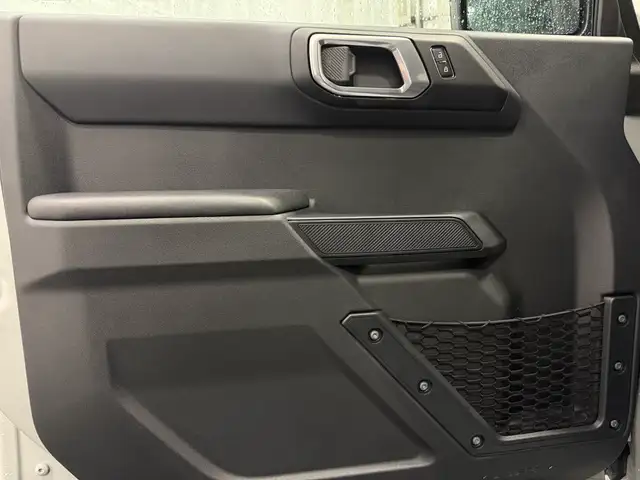 2026 Ford Bronco BIG BEND | BLACK APPEARANCE PACKAGE | TOW HOOKS - Photo 18