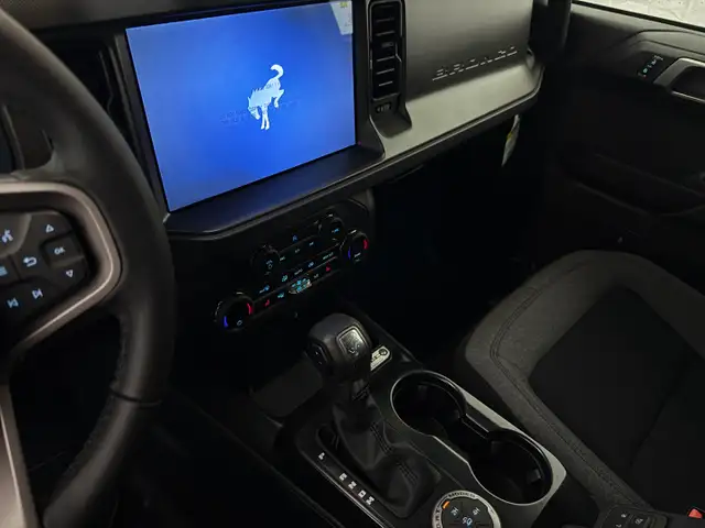 2026 Ford Bronco BIG BEND | BLACK APPEARANCE PACKAGE | TOW HOOKS - Photo 23